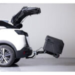 Автобоксът за теглич TowBox Evo е кутия, куфар, багажник за кросоувъри, джипове и SUV, хибридни или електрически с лесен достъп за товари като бебешки колички, инвалидни колички, куфари, косачки, материали, багаж