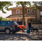 Автобоксът за теглич TowBox Evo е кутия, куфар, багажник за кросоувъри, джипове и SUV, хибридни или електрически с лесен достъп за товари като бебешки колички, инвалидни колички, куфари, косачки, материали, багаж